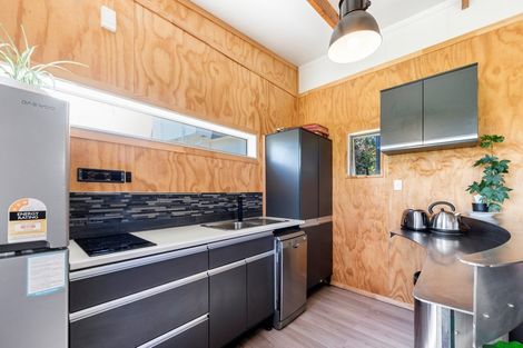 Photo of property in 10 Cliff Road, Tasman, Upper Moutere, 7173