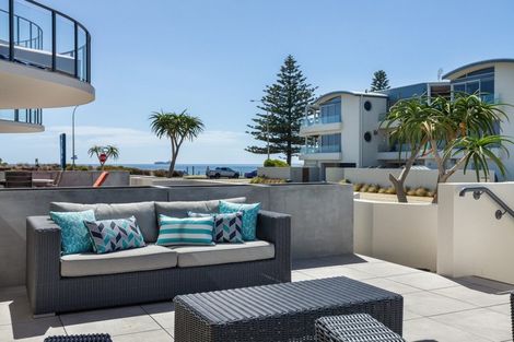 Photo of property in 210/178 Marine Parade, Mount Maunganui, 3116