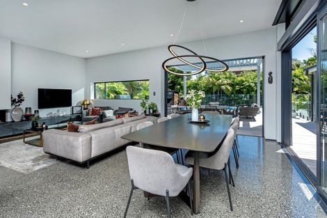 Photo of property in 11 Cheltenham Road, Devonport, Auckland, 0624