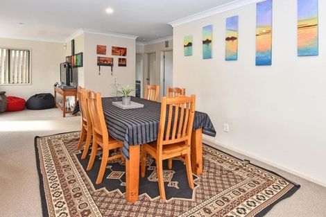 Photo of property in 5 Samara Place, Clendon Park, Auckland, 2103