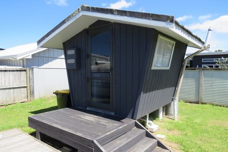 Photo of property in 16 Arawa Lane, Whitianga, 3510