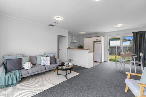 Photo of property in 6 Augustus Earle Place, Pukehangi, Rotorua, 3015