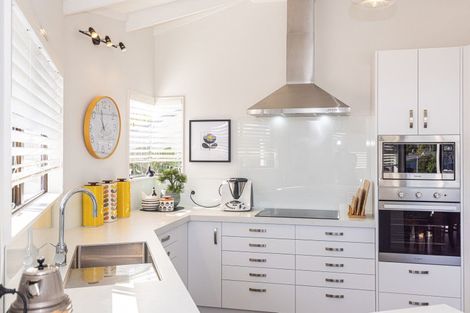 Photo of property in 5 Grey Street, College Estate, Whanganui, 4500