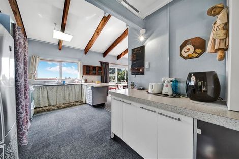 Photo of property in 33 Whakapaki Street, Urenui, 4375