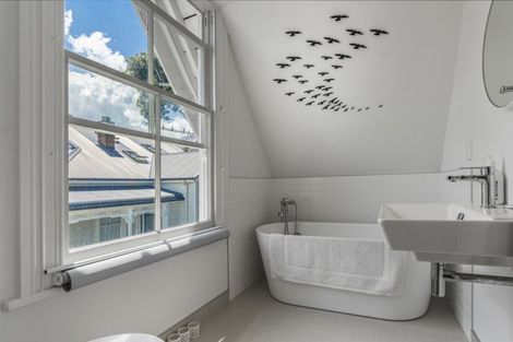 Photo of property in 62 King Edward Parade, Devonport, Auckland, 0624