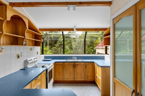 Photo of property in 117 Brick Bay Drive, Sandspit, Warkworth, 0982