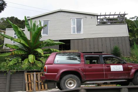 Photo of property in 35 Miro Road, Palm Beach, Waiheke Island, 1081