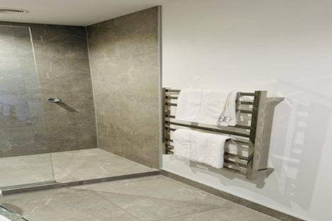 Photo of property in 1/324 Beach Road, Campbells Bay, Auckland, 0630