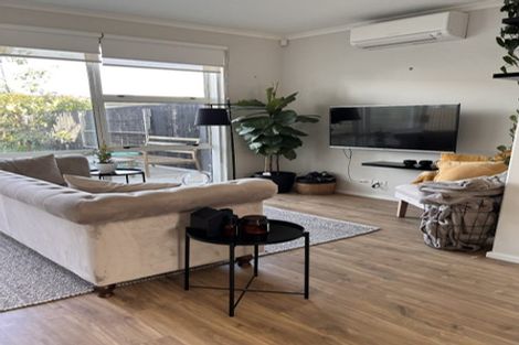 Photo of property in 6 Touhou Road, Hobsonville, Auckland, 0616