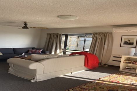 Photo of property in 1/34 Busby Hill, Havelock North, 4130