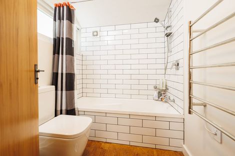 Photo of property in 2/63 Papanui Road, Merivale, Christchurch, 8014