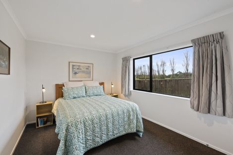 Photo of property in 8 Moy Place, Otaki, 5512