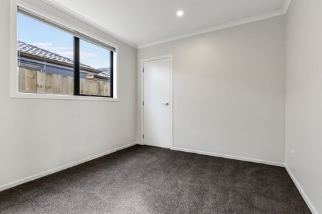 Photo of property in 73 Waruhia Crescent, Rototuna North, 3281