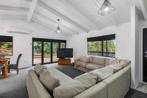 Photo of property in 147k Glengarry Road, Glen Eden, Auckland, 0602