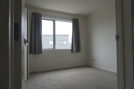 Photo of property in 2 Hoia Street, Papakura, 2110