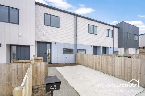 Photo of property in 43 Clay Works Lane, New Lynn, 0600