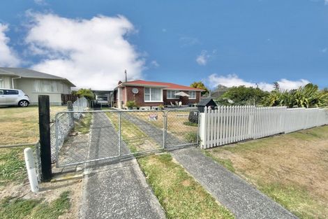 Photo of property in 19 Edward Street, Tokoroa, 3420