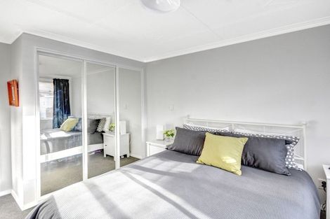 Photo of property in 71 Macandrew Road, South Dunedin, Dunedin, 9012