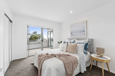 Photo of property in 38 Takahe Road, Titirangi, Auckland, 0604