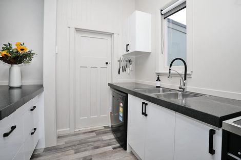 Photo of property in 2 Foyle Street, Bluff, 9814