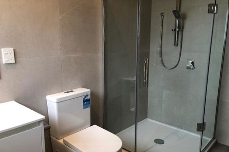 Photo of property in 30 Konoba Avenue, Kumeu, 0810