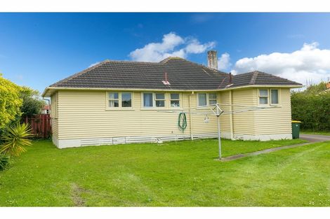 Photo of property in 4 Mcpherson Place, Fairfield, Hamilton, 3214