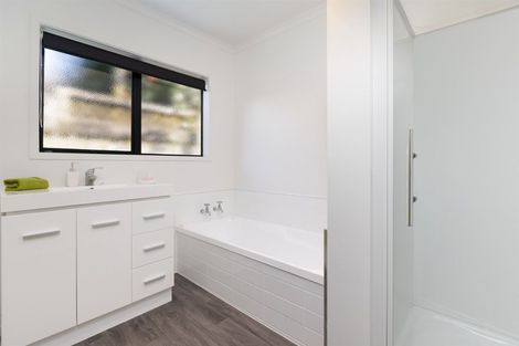 Photo of property in 6b Queen Road, Bellevue, Tauranga, 3110