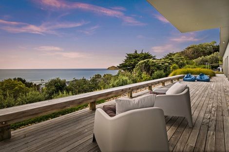 Photo of property in 15 Lightning Ridge View, Waimarama, 4294