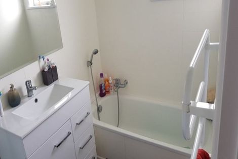 Photo of property in 28 Greenmeadows Avenue, Manurewa East, Auckland, 2102