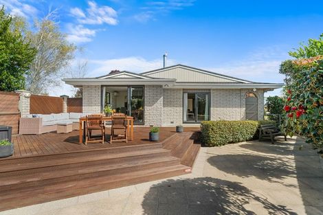 Photo of property in 42 Camberwell Place, Avonhead, Christchurch, 8042
