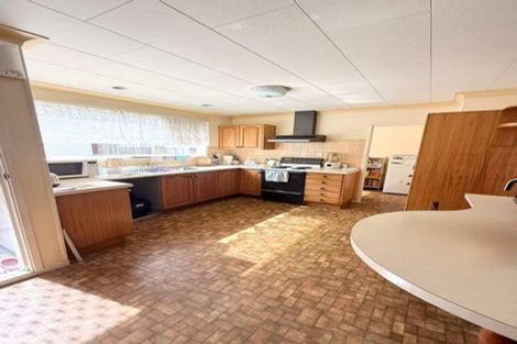 Photo of property in 18 Marvon Downs Avenue, Pakuranga Heights, Auckland, 2010