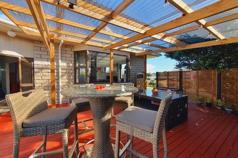 Photo of property in 31 Tiverton Crescent, Whalers Gate, New Plymouth, 4310