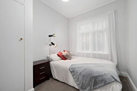 Photo of property in 12 Roseneath Terrace, Roseneath, Wellington, 6011