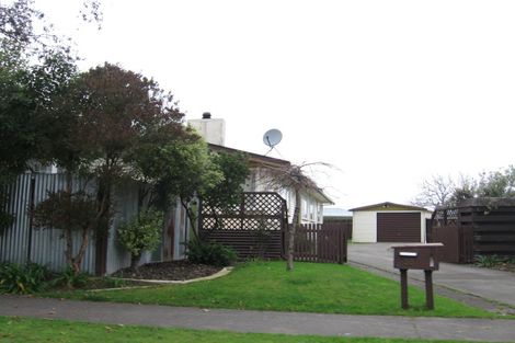 Photo of property in 30 Rhodes Drive, Kelvin Grove, Palmerston North, 4414