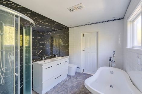 Photo of property in 35 Harrow Street, Phillipstown, Christchurch, 8011