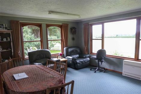 Photo of property in 339 Oteramika Road, Seaward Bush, Invercargill, 9871