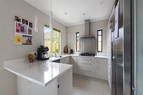 Photo of property in 13 Kirkaldy Street, Wattle Downs, Auckland, 2103