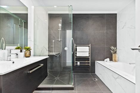 Photo of property in 24 Marine Parade, Hobsonville, Auckland, 0616
