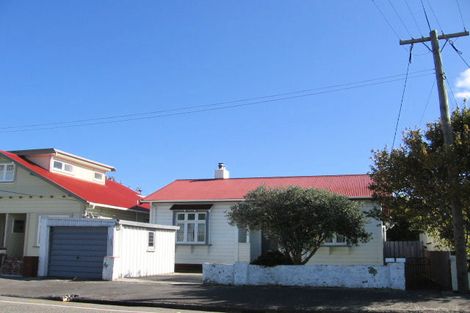Photo of property in 37 Plunket Avenue, Petone, Lower Hutt, 5012