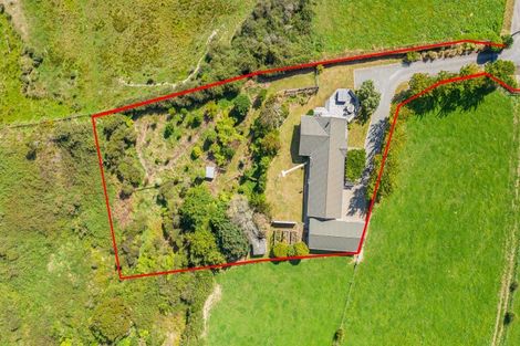 Photo of property in 242 Kuku East Road, Kuku, Levin, 5570