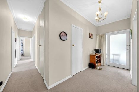 Photo of property in 19 Main Street, Greytown, 5712