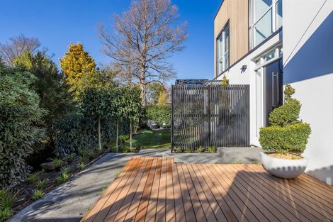 Photo of property in 111a Saint Andrews Square, Strowan, Christchurch, 8052