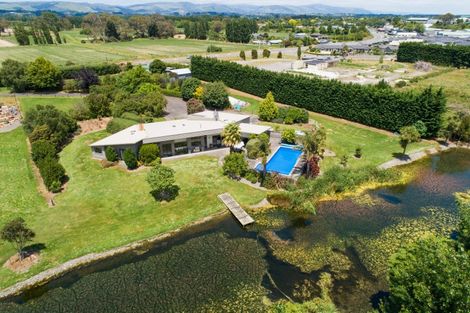 Photo of property in 291 Napier Road, Kelvin Grove, Palmerston North, 4470