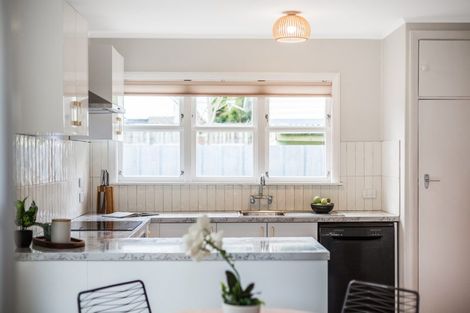 Photo of property in 5 Gawler Grove, Wainuiomata, Lower Hutt, 5014