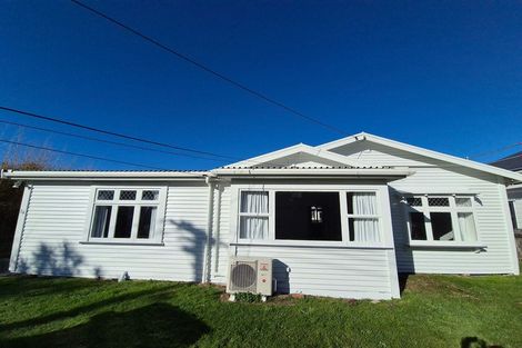 Photo of property in 24 Stone Street, Miramar, Wellington, 6022
