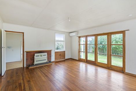 Photo of property in 325 Te Horo Beach Road, Te Horo Beach, Otaki, 5581