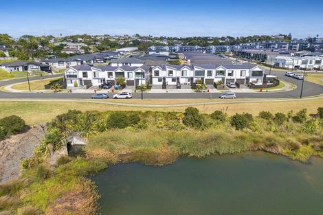 Photo of property in 11 Cambie Avenue, Red Beach, 0932