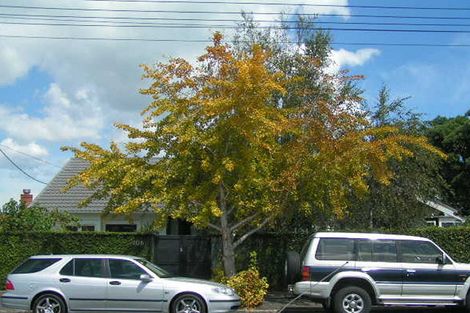 Photo of property in 106 Queen Street, Northcote Point, Auckland, 0627