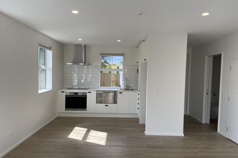 Photo of property in 4/63 Hills Road, Edgeware, Christchurch, 8013