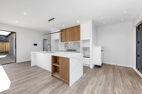 Photo of property in 81 Maungakaraka Road, Karaka, 2580